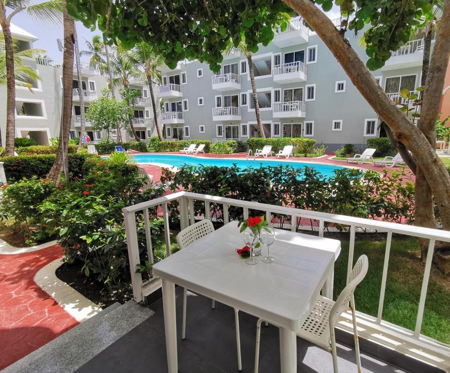 Caribbean Studios Tropicana With Pool - Playa Los Corales Punta Cana Exterior photo